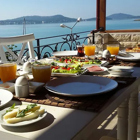 Mosko Cunda Frühstückspension Ayvalı